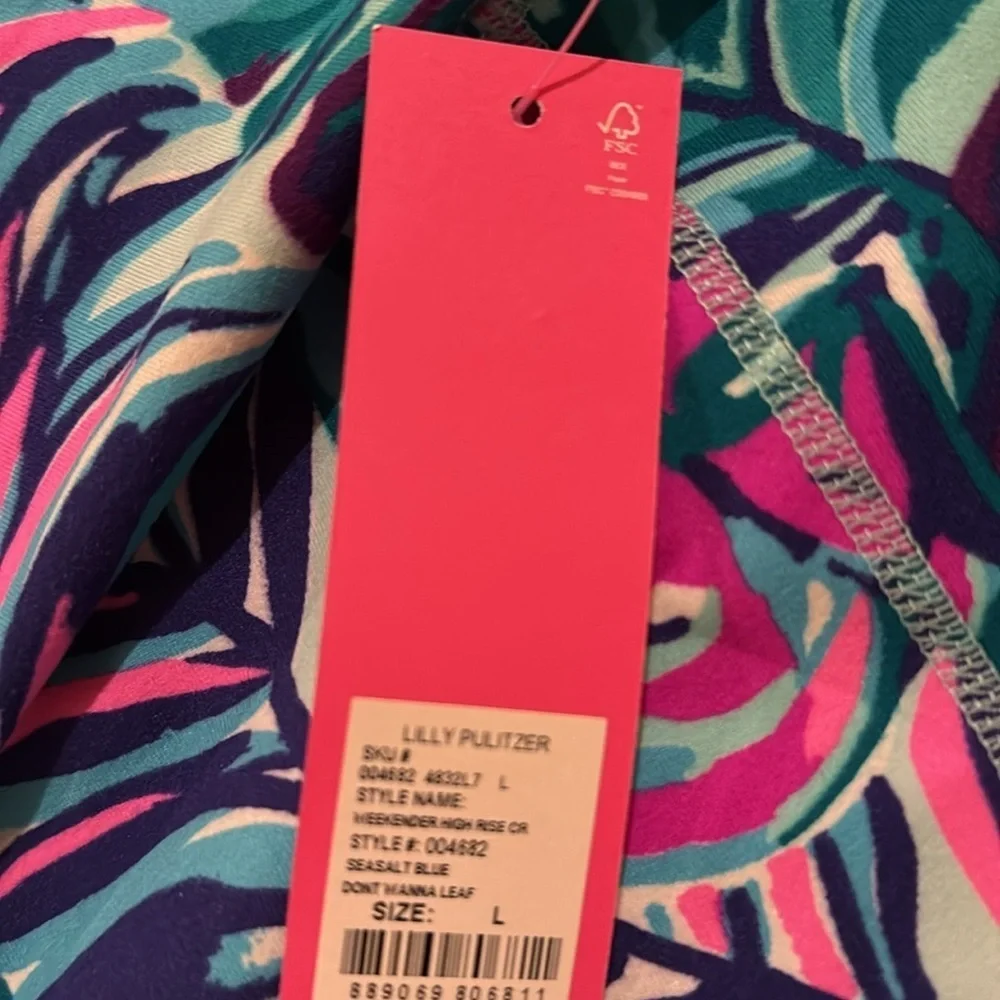 Lilly Pulitzer weekender high-rise cropped pants sea salt blue don’t wanna leaf
